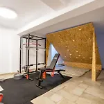 Casa Minza